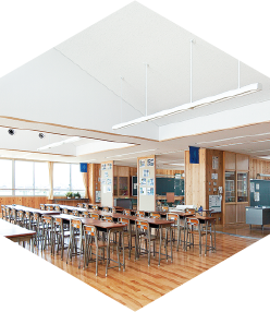 木造校舎は鉄筋コンクリート造校舎に比べて集中力アップ
