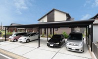 同一敷地内に2家族が集い、お客様をもてなす家（南棟）