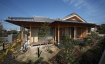 現代和風の外観と檜の香りに包まれる安らぎの住まい