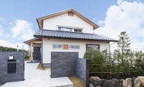 河畔の家