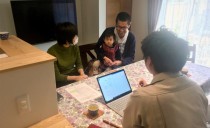 ダイニングでくつろぐ住まい