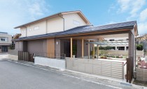 天然素材を活かした桧造りの家