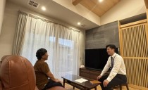 地棟梁の存在感が光る桧の平屋