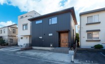 生活感を抑えたクールでスタイリッシュなリノベーション空間