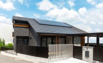 素材の美しさが映える畳リビングのある家