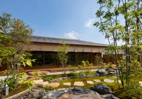 天然木で建てる百年住み継ぐ家