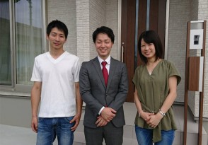 顔を合わせる団欒の家