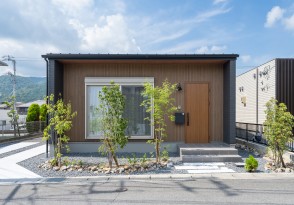 天然木が香るコンパクト平屋<BR>規格住宅「ふたりVer.1」